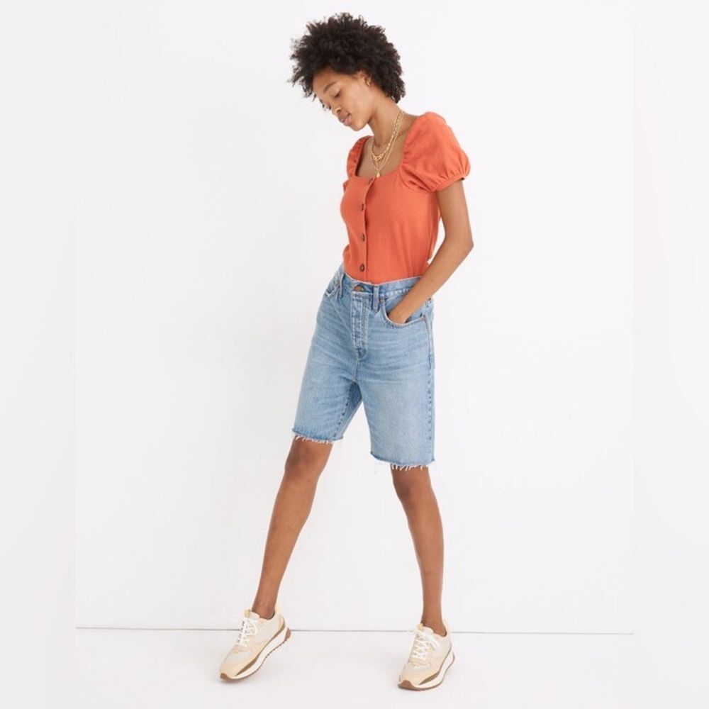 Madewell Baggy Denim Bermuda Shorts in Cedarcroft Wash Cuffed Hem Size 28 EUC